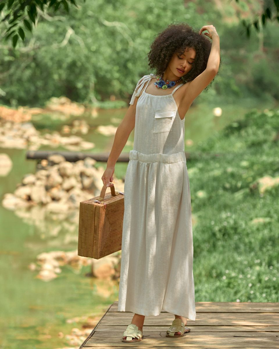 Đầm Linen Trắng Into The Wood
