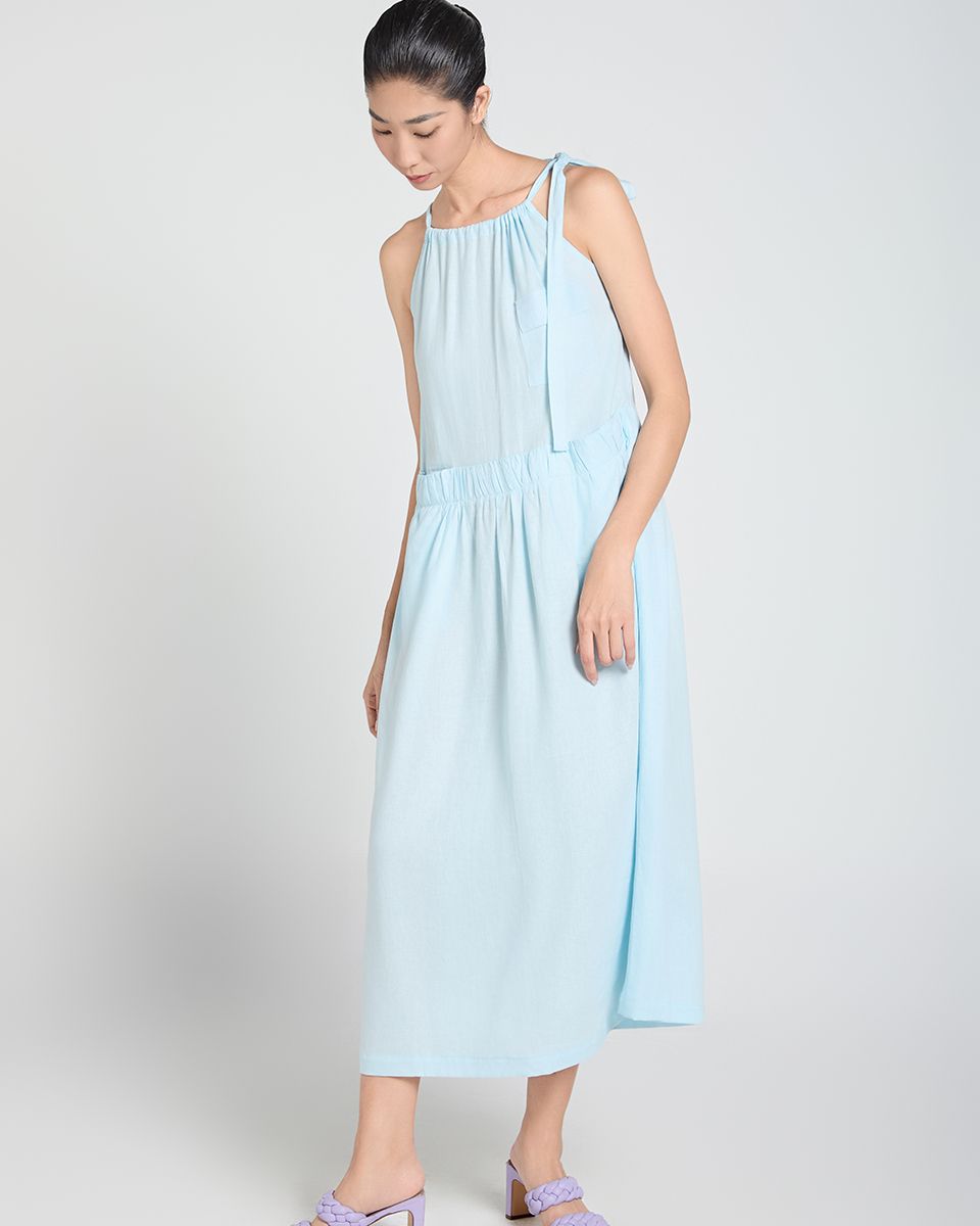 Đầm Linen Xanh A Touch Of Effortless Elegance