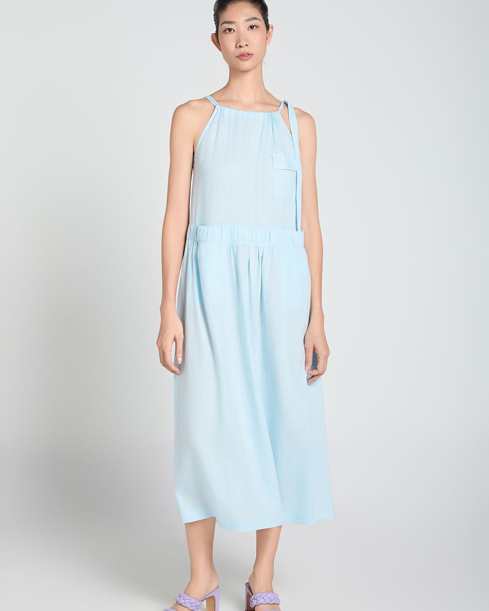 Đầm Linen Xanh A Touch Of Effortless Elegance