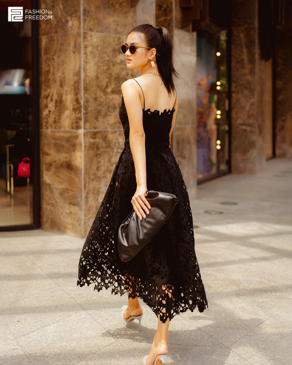 Đầm Ren Đen City Girls