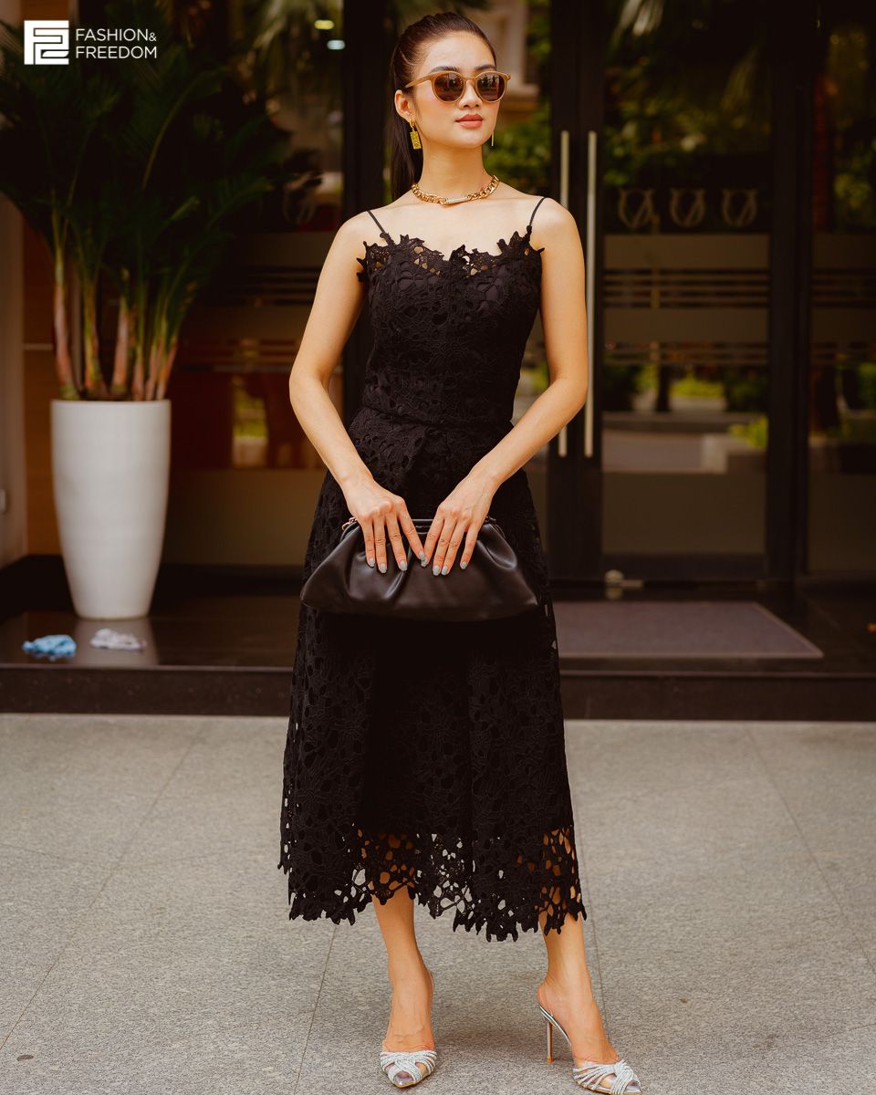 Đầm Ren Đen City Girls