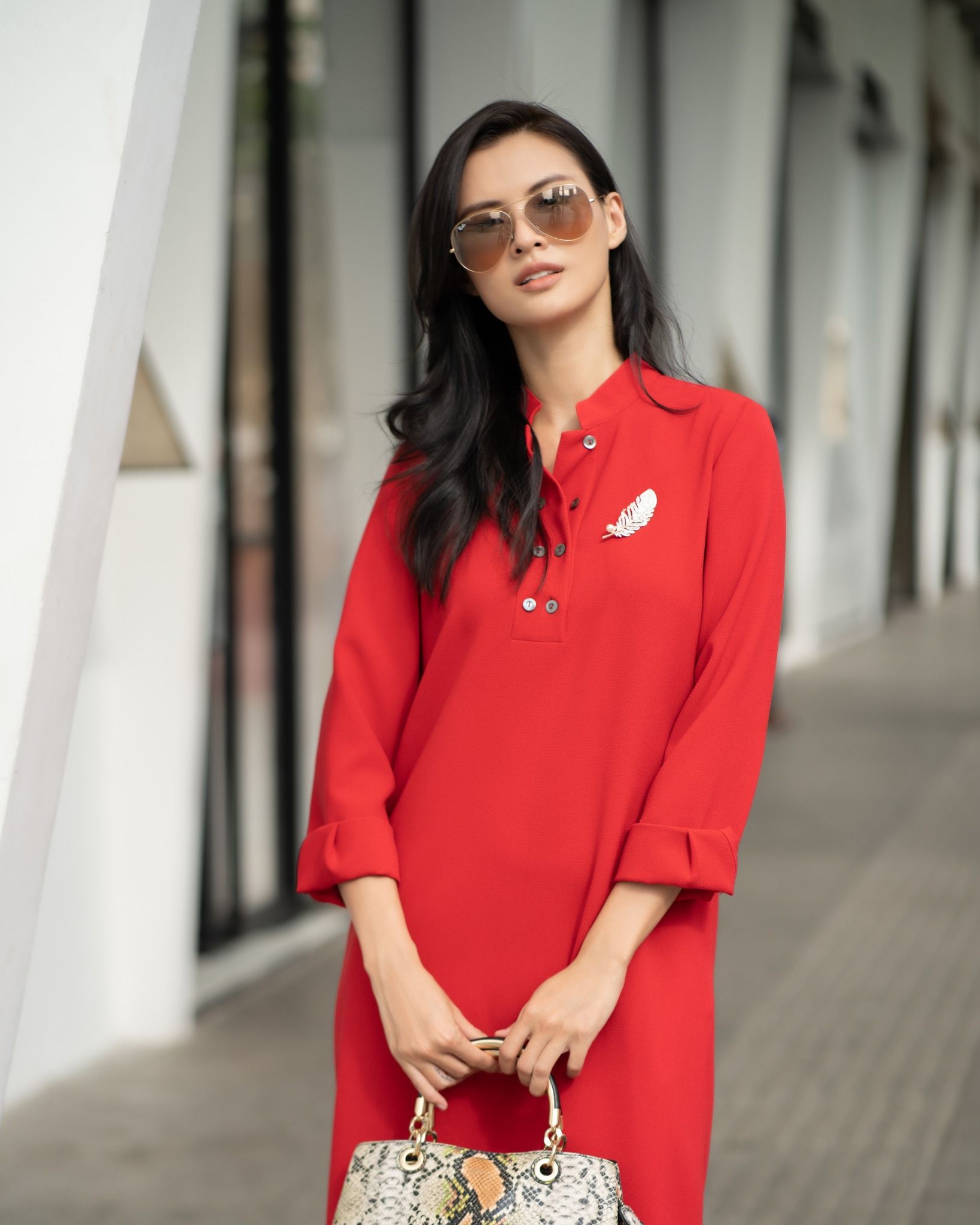 Đầm Lụa Đỏ Tình Thơ Mùa Thu