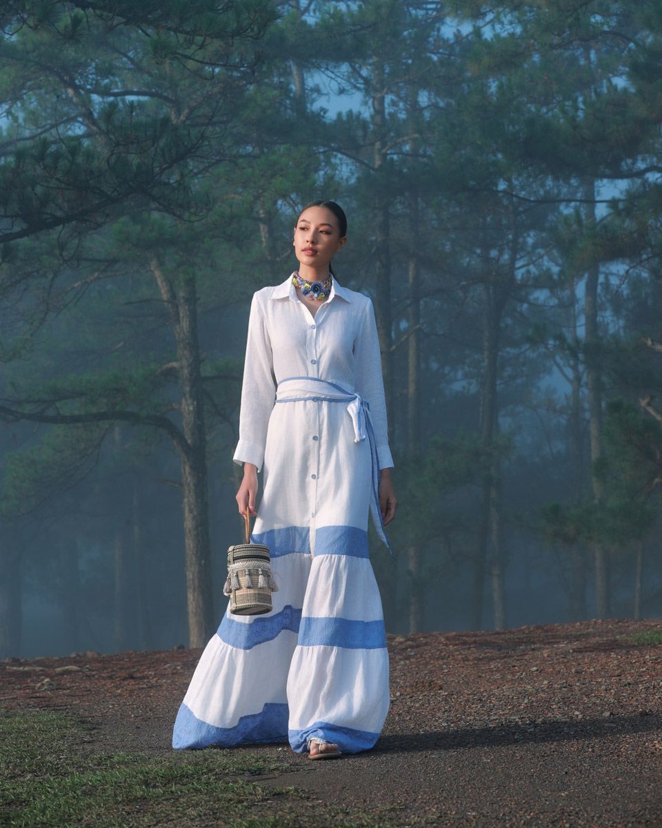 Đầm Linen Trắng Xanh Tím Into The Wood