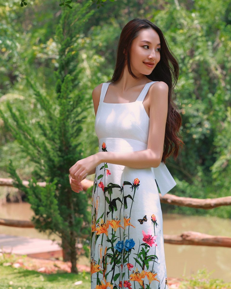 Đầm Linen Trắng Hoa Into The Wood