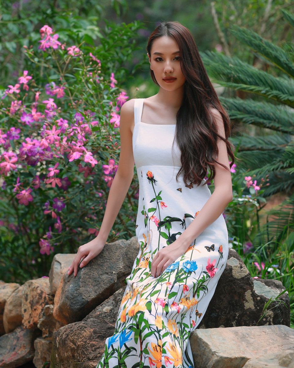 Đầm Linen Trắng Hoa Into The Wood