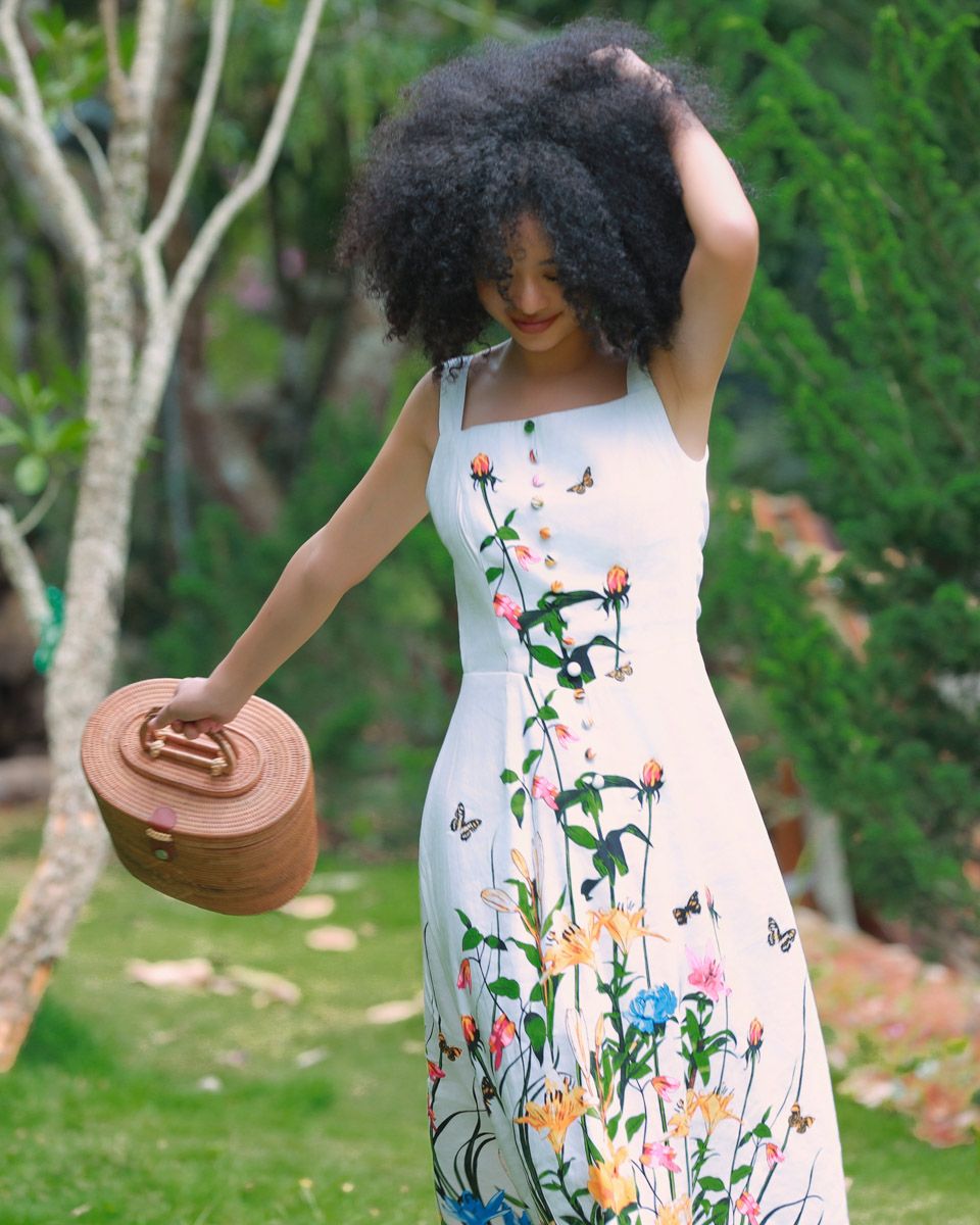 Đầm Linen Trắng Hoa Into The Wood