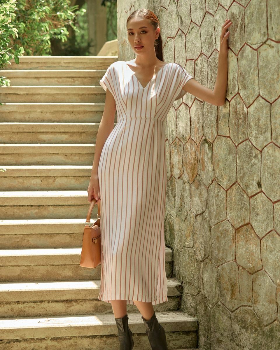 Đầm linen Trắng Sọc Nhuyễn Into The Wood