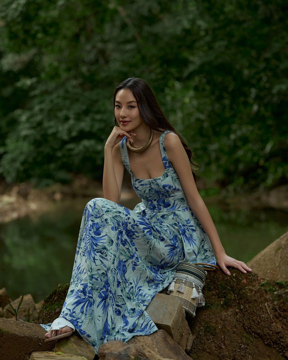 Đầm Linen Xanh Họa Tiết Into The Wood