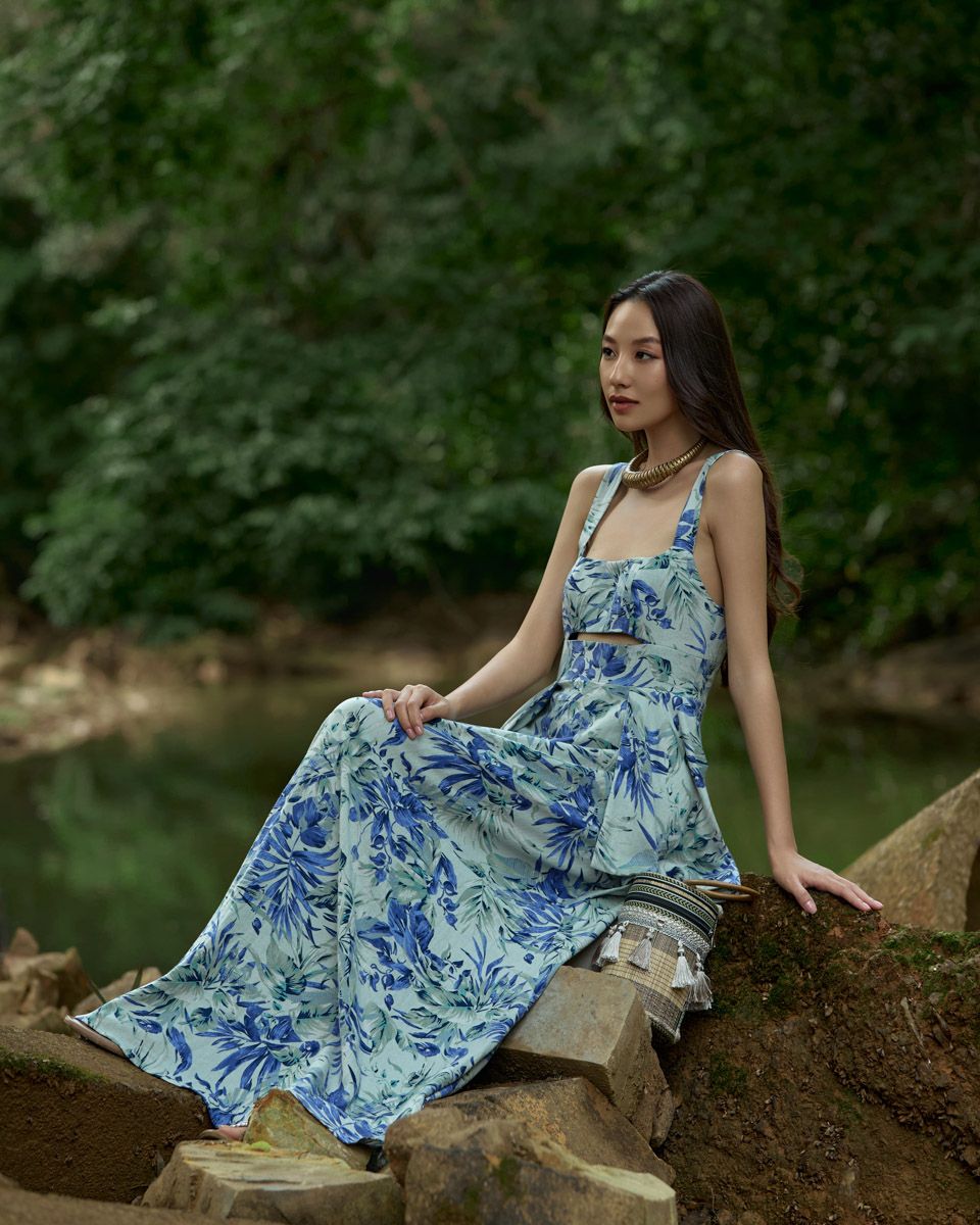 Đầm Linen Xanh Họa Tiết Into The Wood