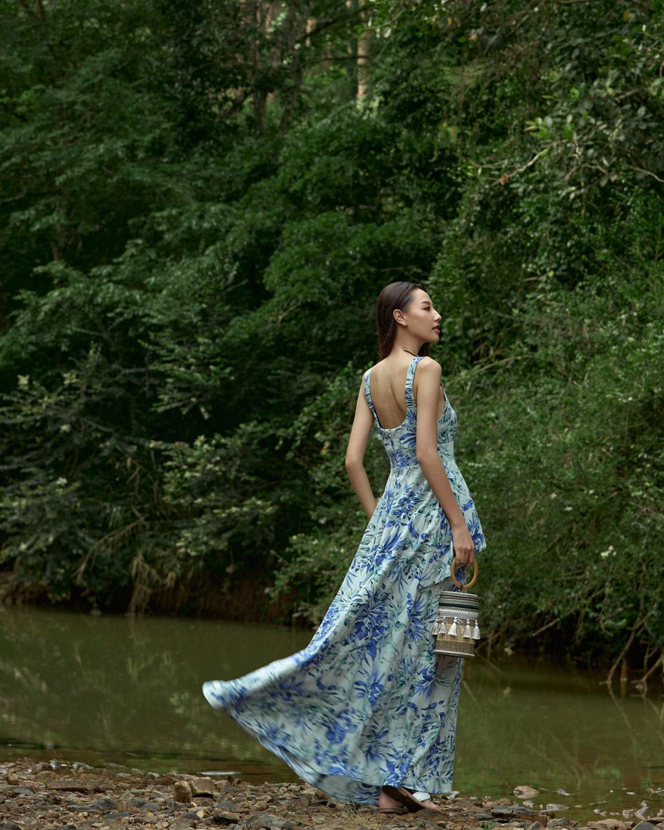 Đầm Linen Xanh Họa Tiết Into The Wood