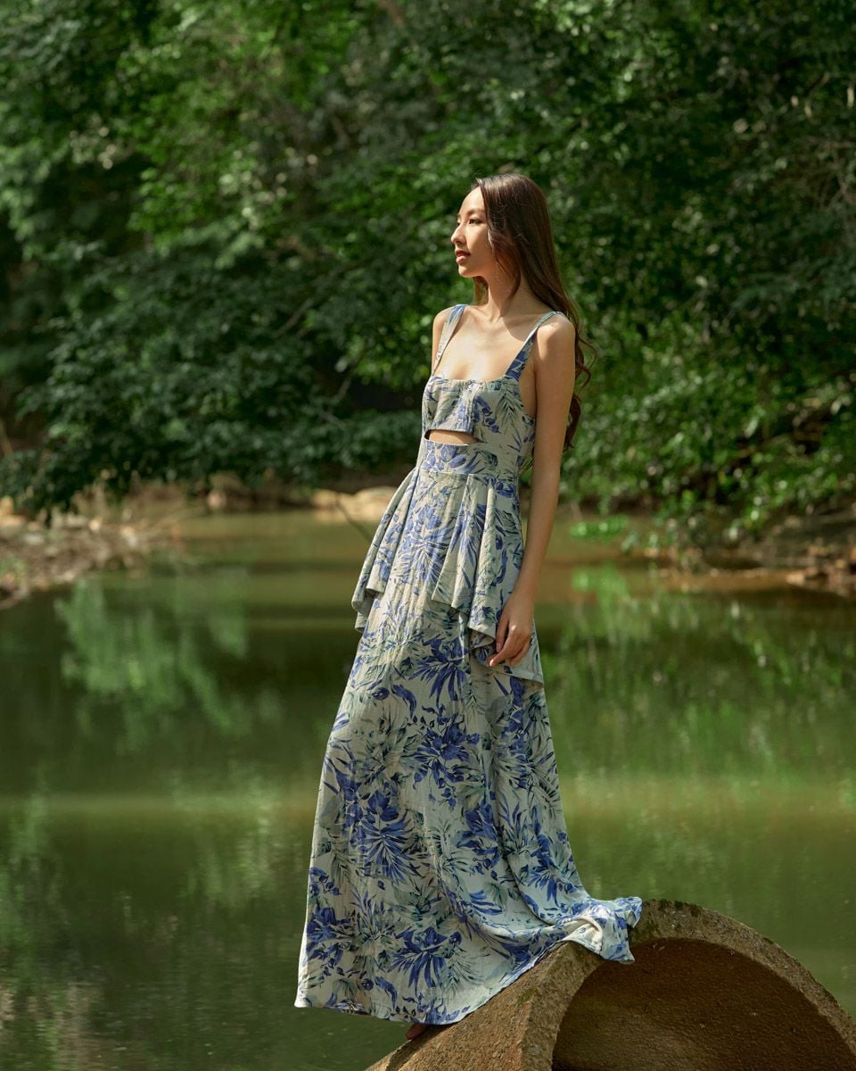 Đầm Linen Xanh Họa Tiết Into The Wood