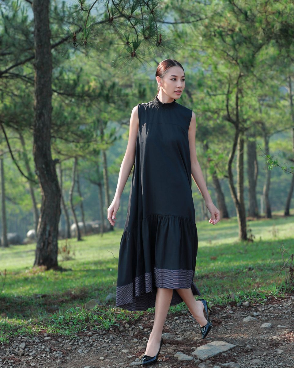 Đầm Kate Đen Into The Wood