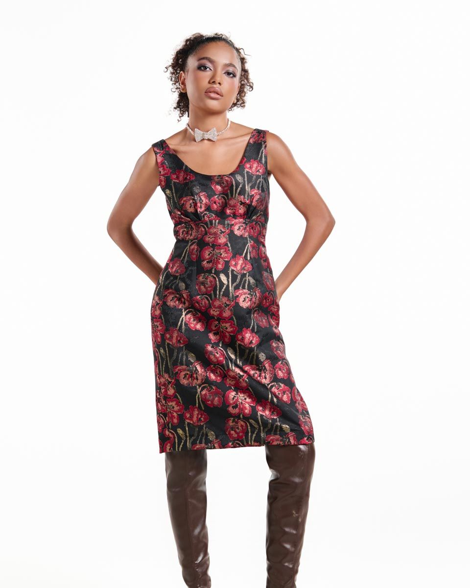 Đầm Gấm Đen Hoa Đỏ