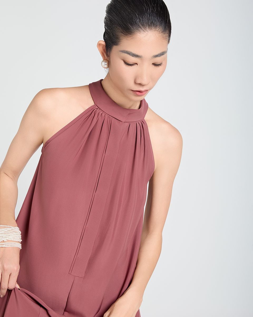 Đầm Lụa Hồng A Touch Of Effortless Elegance