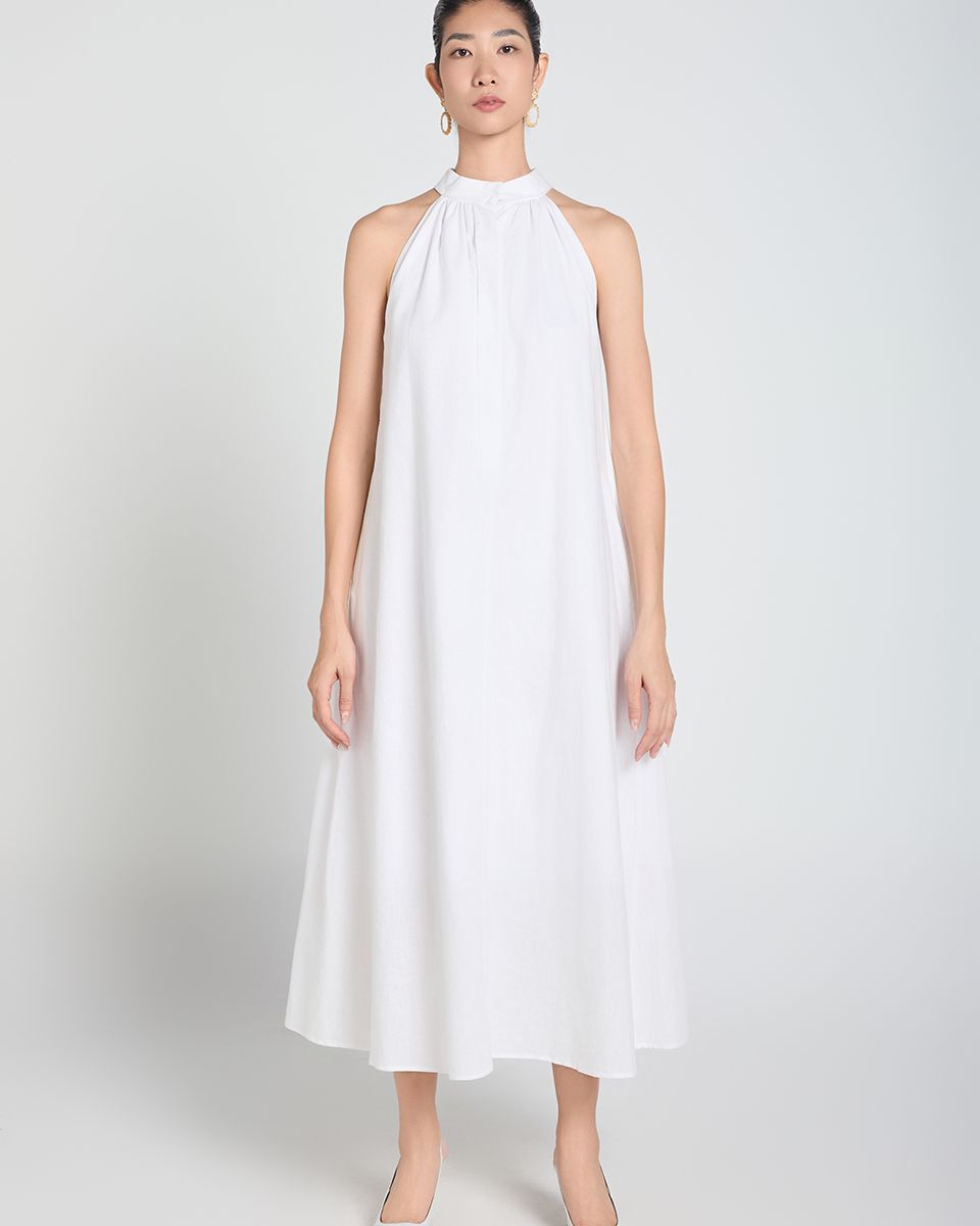 Đầm Lụa Trắng A Touch Of Effortless Elegance