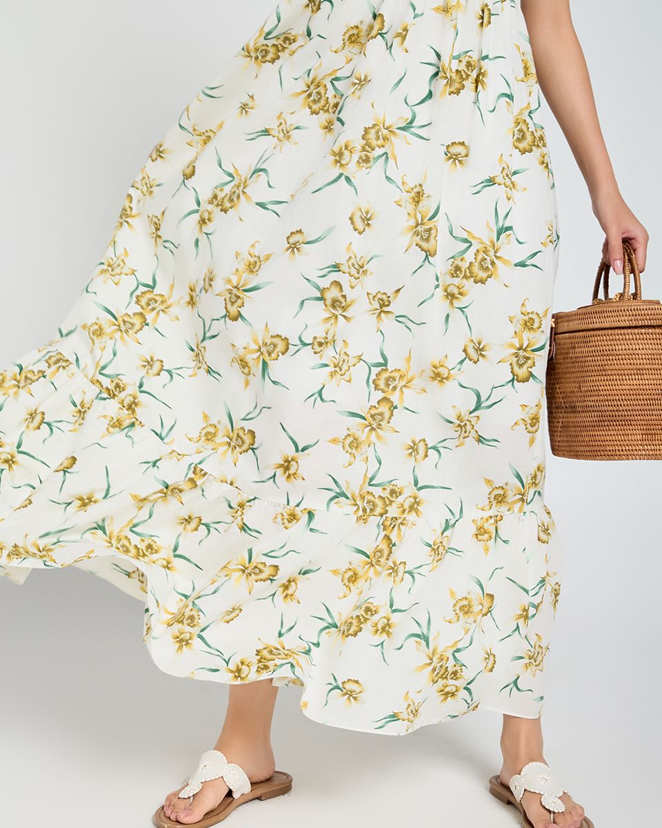 Đầm Linen Trắng Hoa Xanh A Touch Of Effortless Elegance