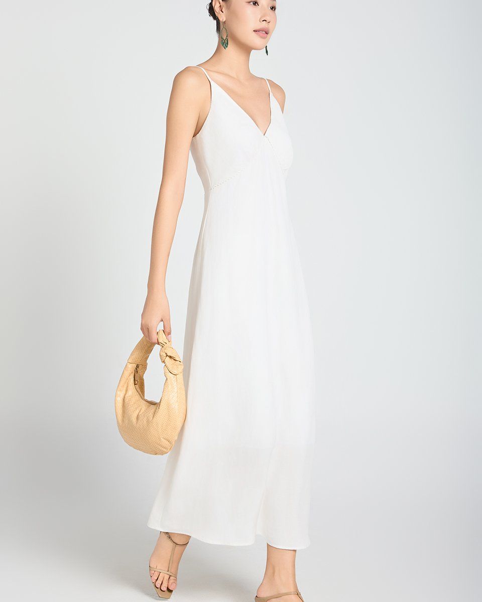 Đầm Linen Trắng A Touch Of Effortless Elegance