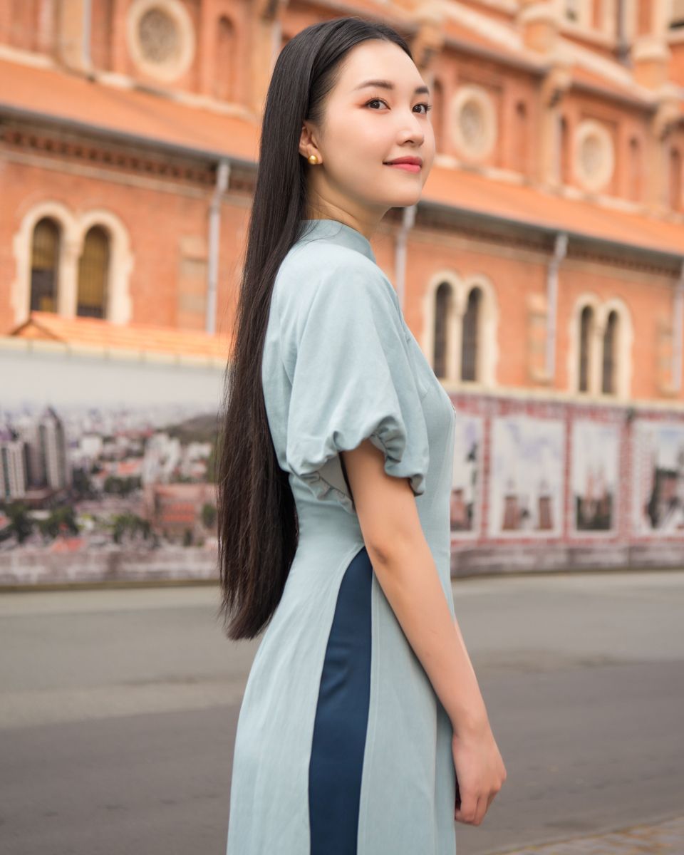 Áo Dài Linen Xanh Mint Hòn Ngọc Viễn Đông