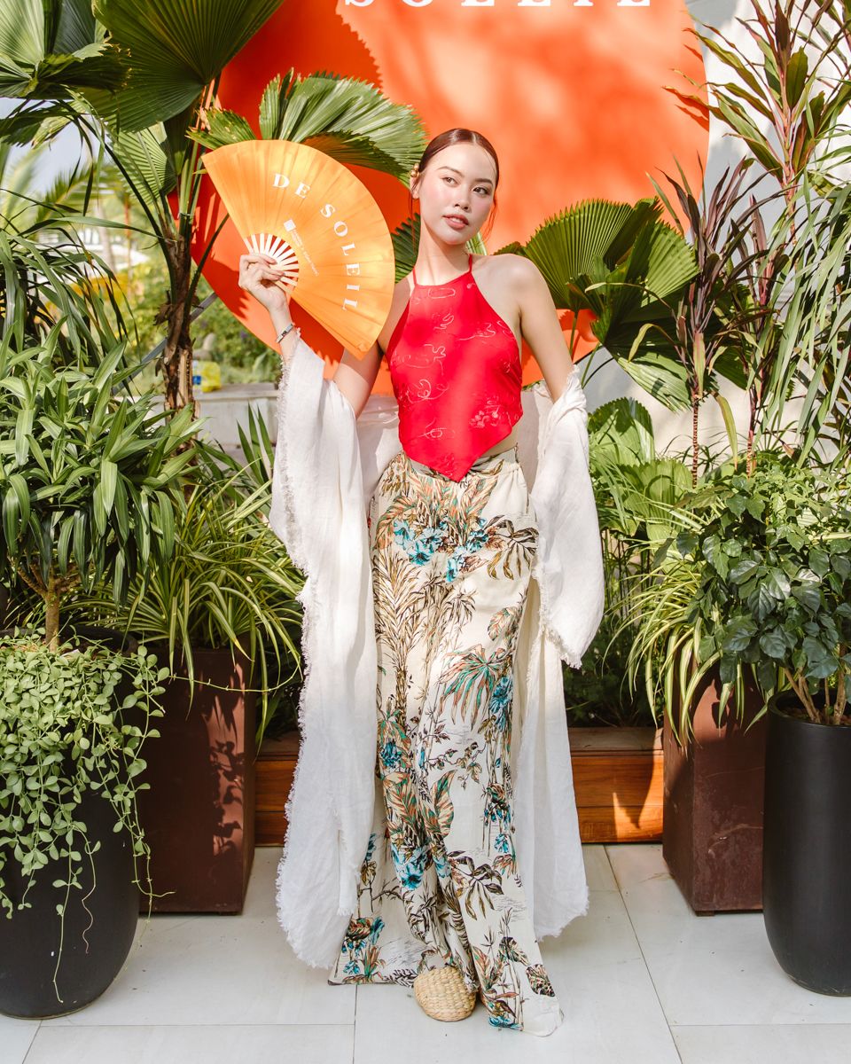 Áo Kiểu Nữ Linen Đỏ The Girl In Vogue