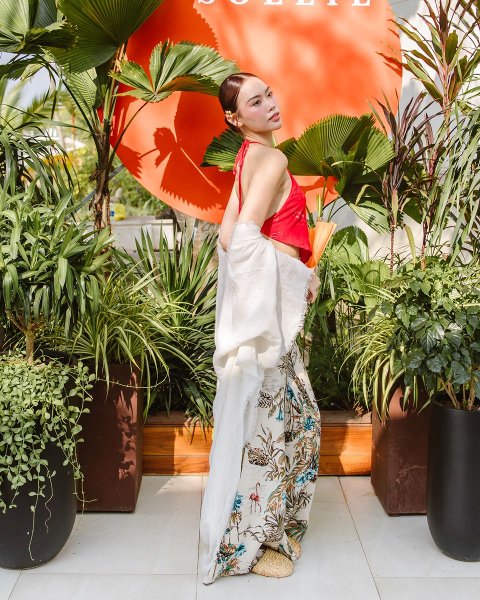 Áo Kiểu Nữ Linen Đỏ The Girl In Vogue