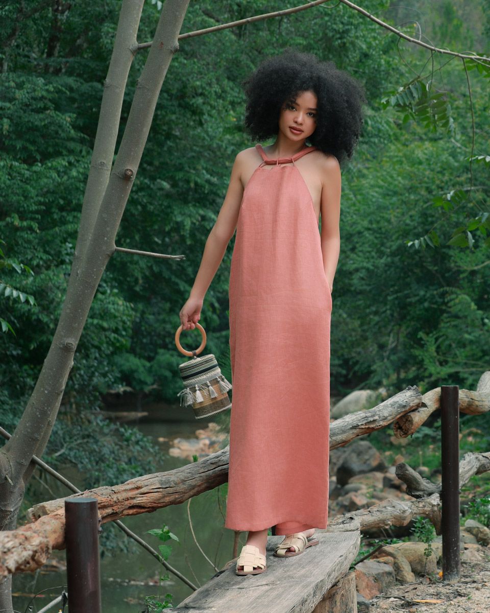 Đầm Linen Hồng Đất Into The Wood