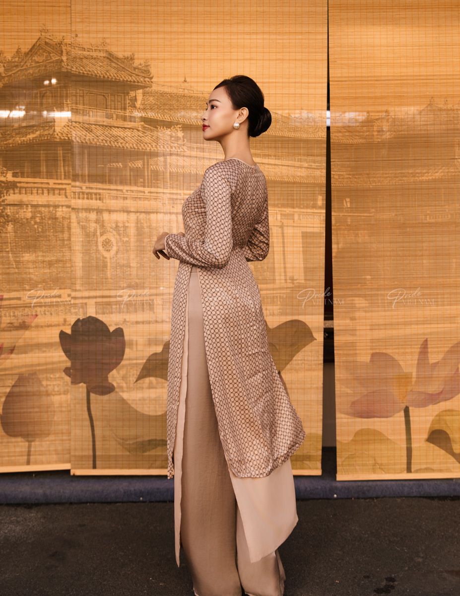 Áo Dài Lụa Be Hòn Ngọc Viễn Đông