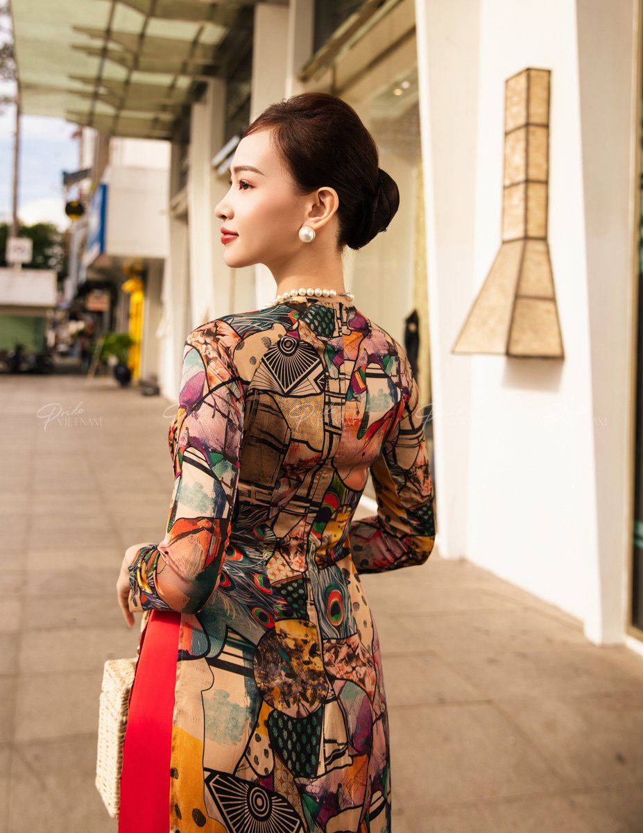 Áo Dài Lụa Kem Gems Of Vietnam