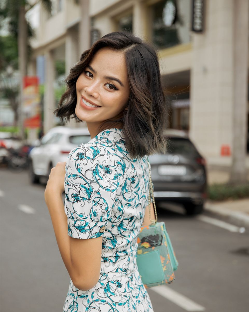 Đầm Lụa Xanh Pride
