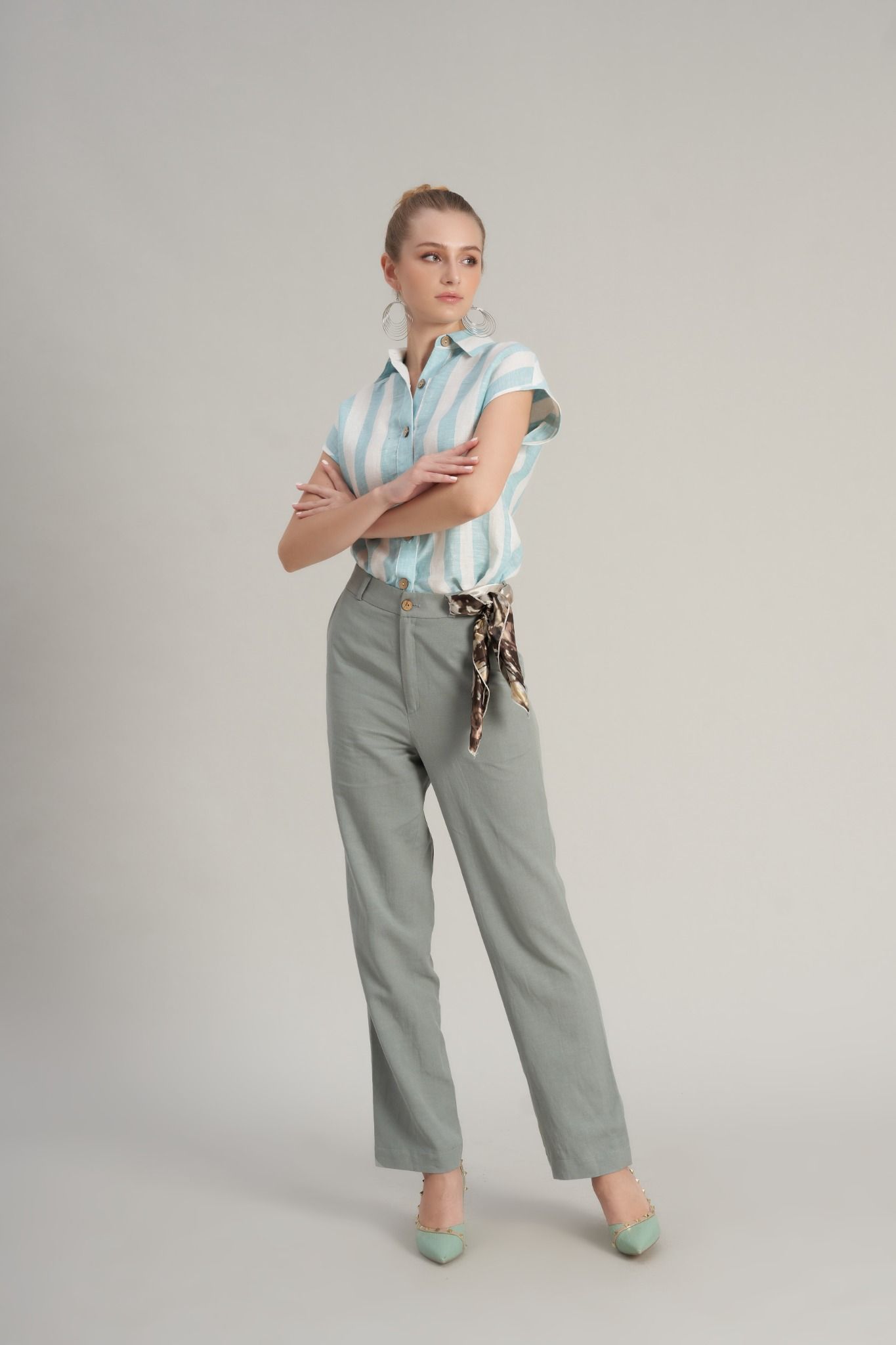 Quần Dài Linen Nữ Ngọc Nhạt