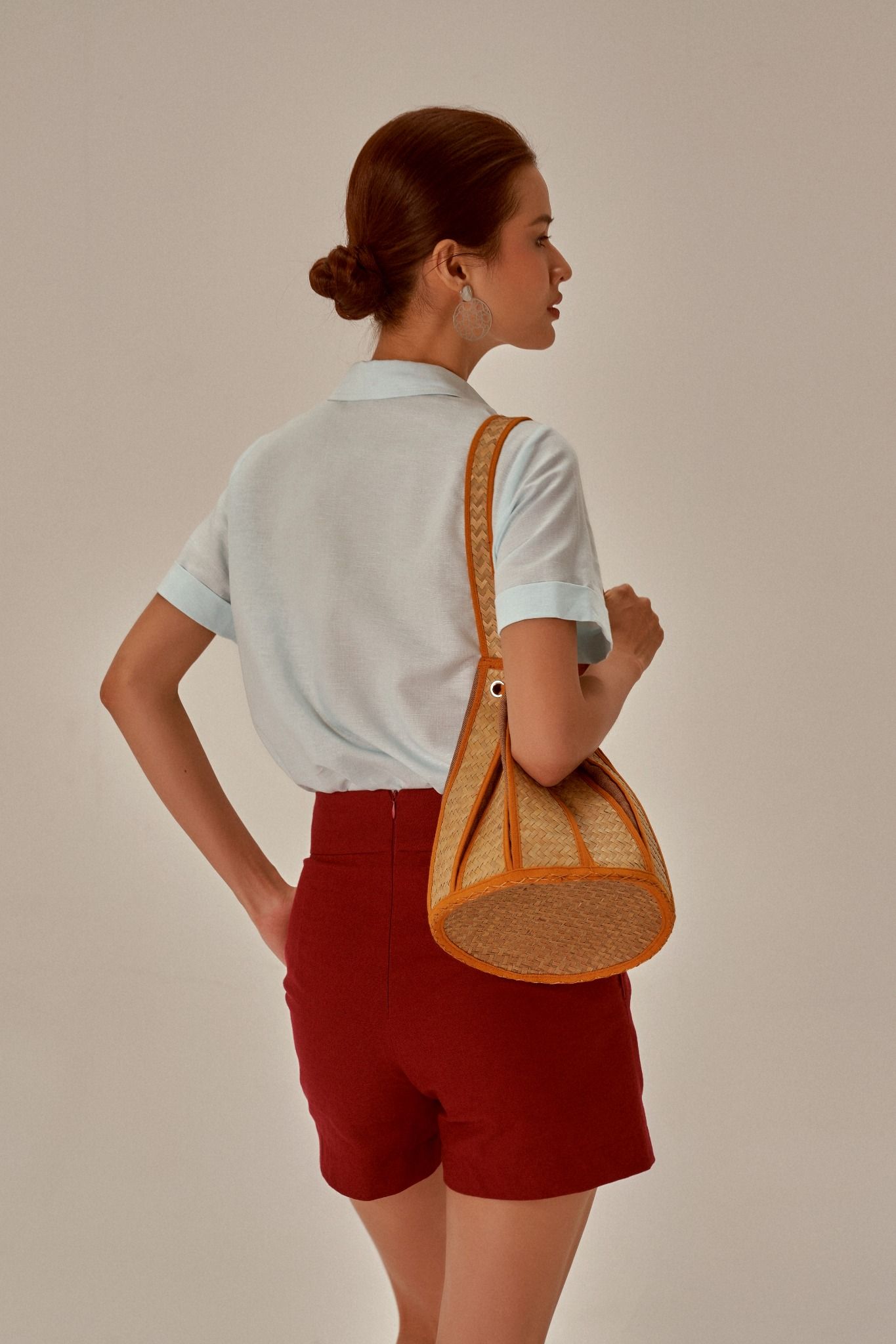 Áo Linen Xanh  Becoming Unveil