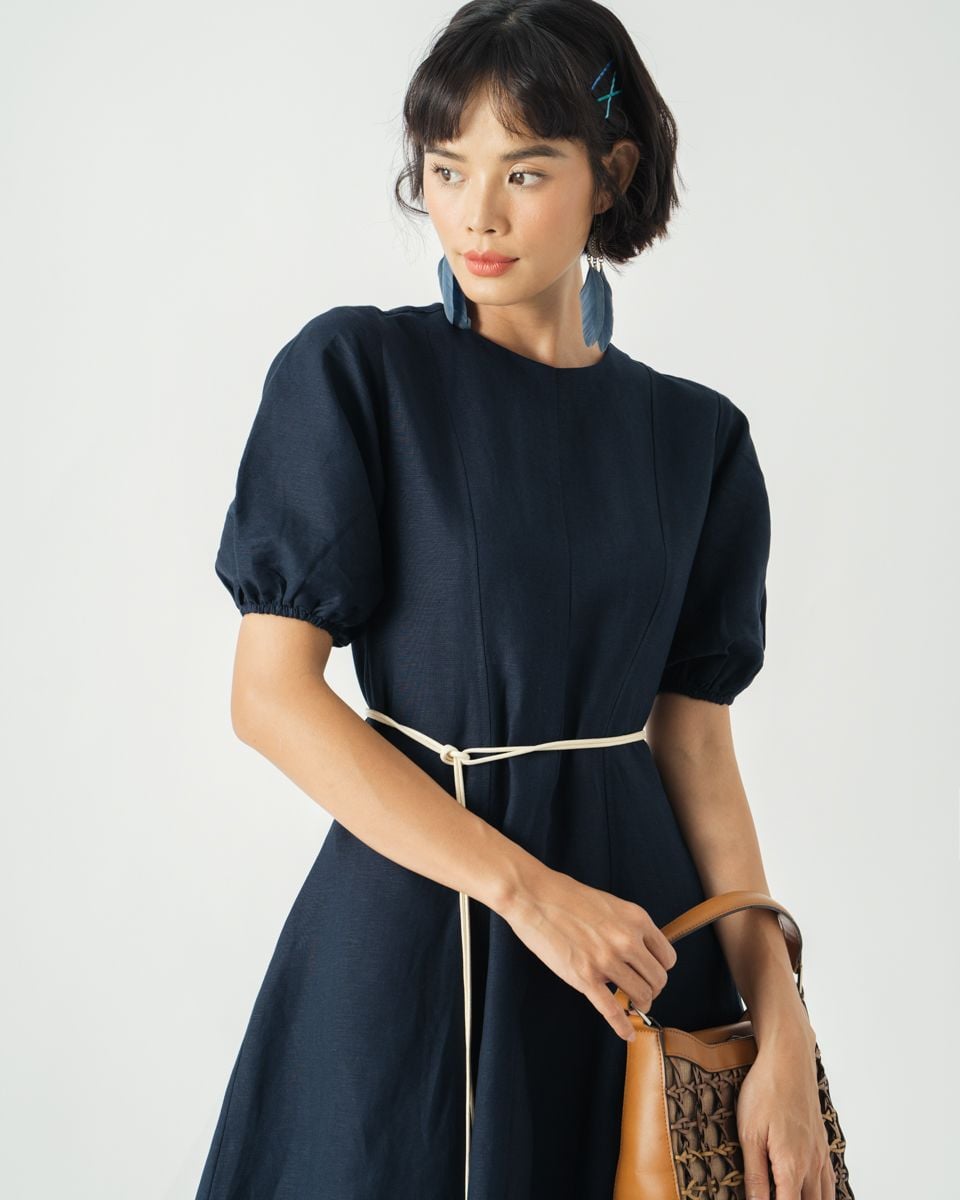 Đầm Linen Xanh Đen Becoming Discover