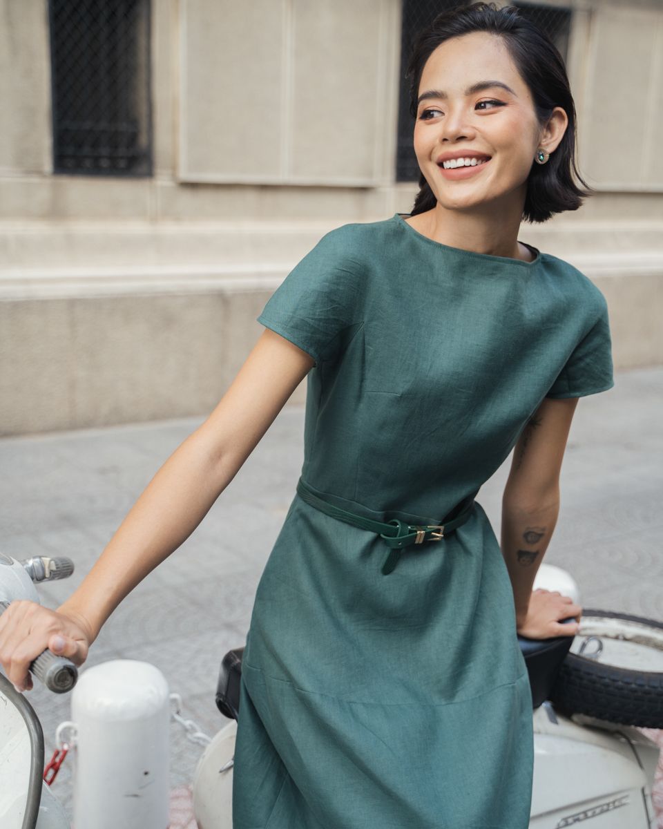 Đầm Linen Xanh Cổ Vịt Becoming Unveil