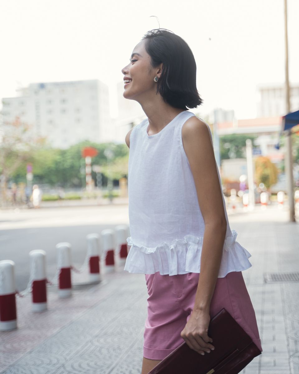 Quần Short Linen Hồng Becoming Unveil