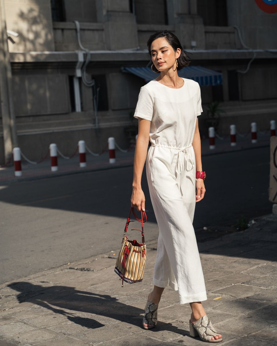 Jumpsuit Linen Trắng Becoming Unveil