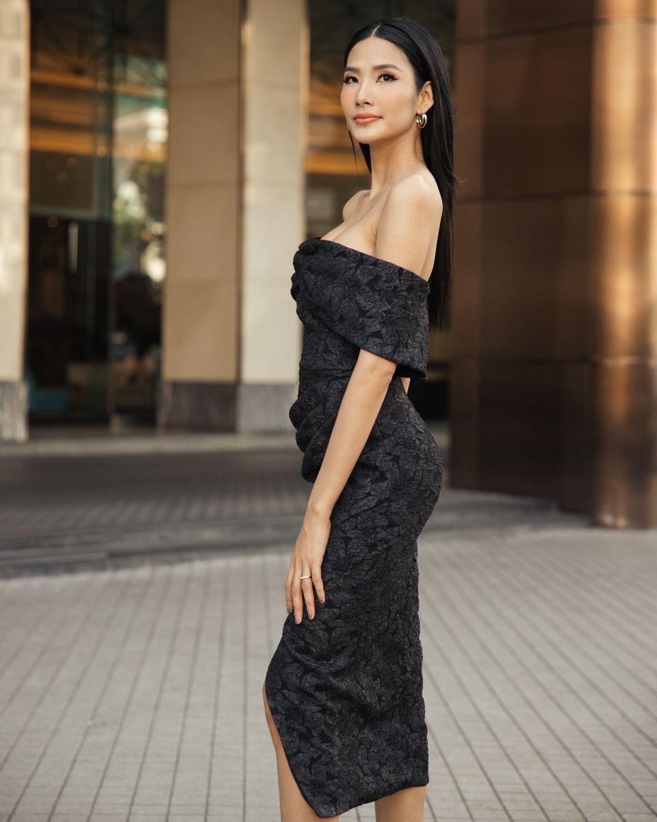 Đầm Gấm Đen Queen Of The Night