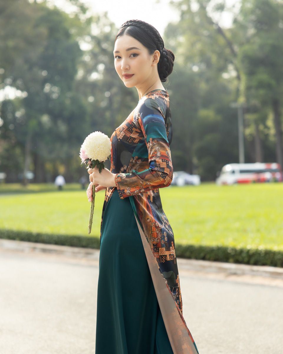 Áo Dài Lụa Xanh Gems Of Vietnam