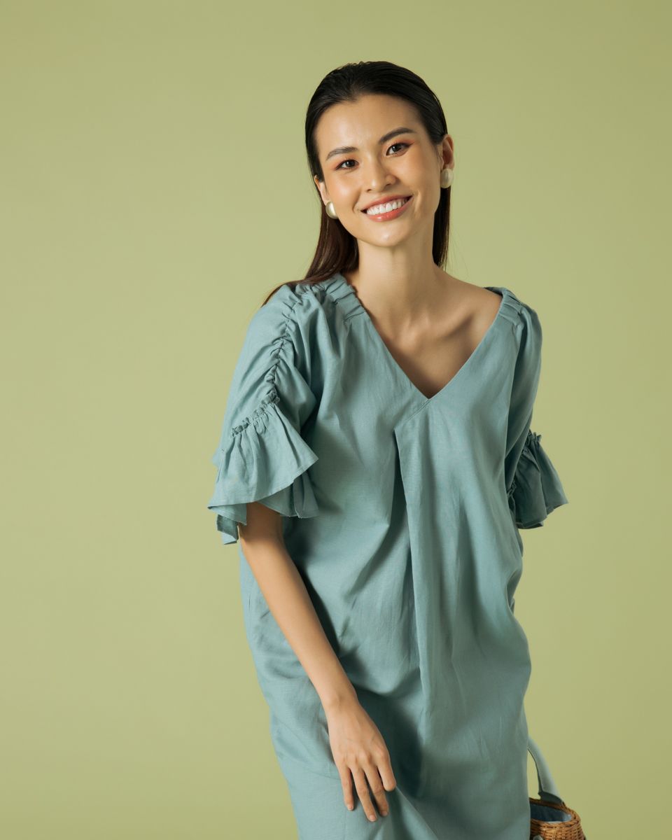 Đầm Linen Xanh Becoming Discover