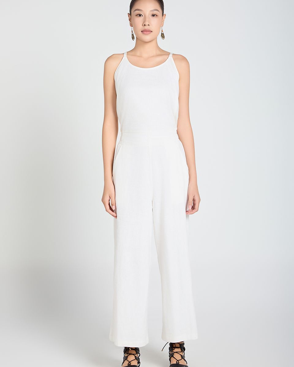Jumpsuit Linen Trắng A Touch Of Effortless Elegance