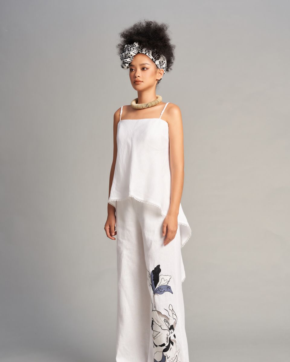 Áo Kiểu Nữ Linen Trắng Sắc Màu Tự Do