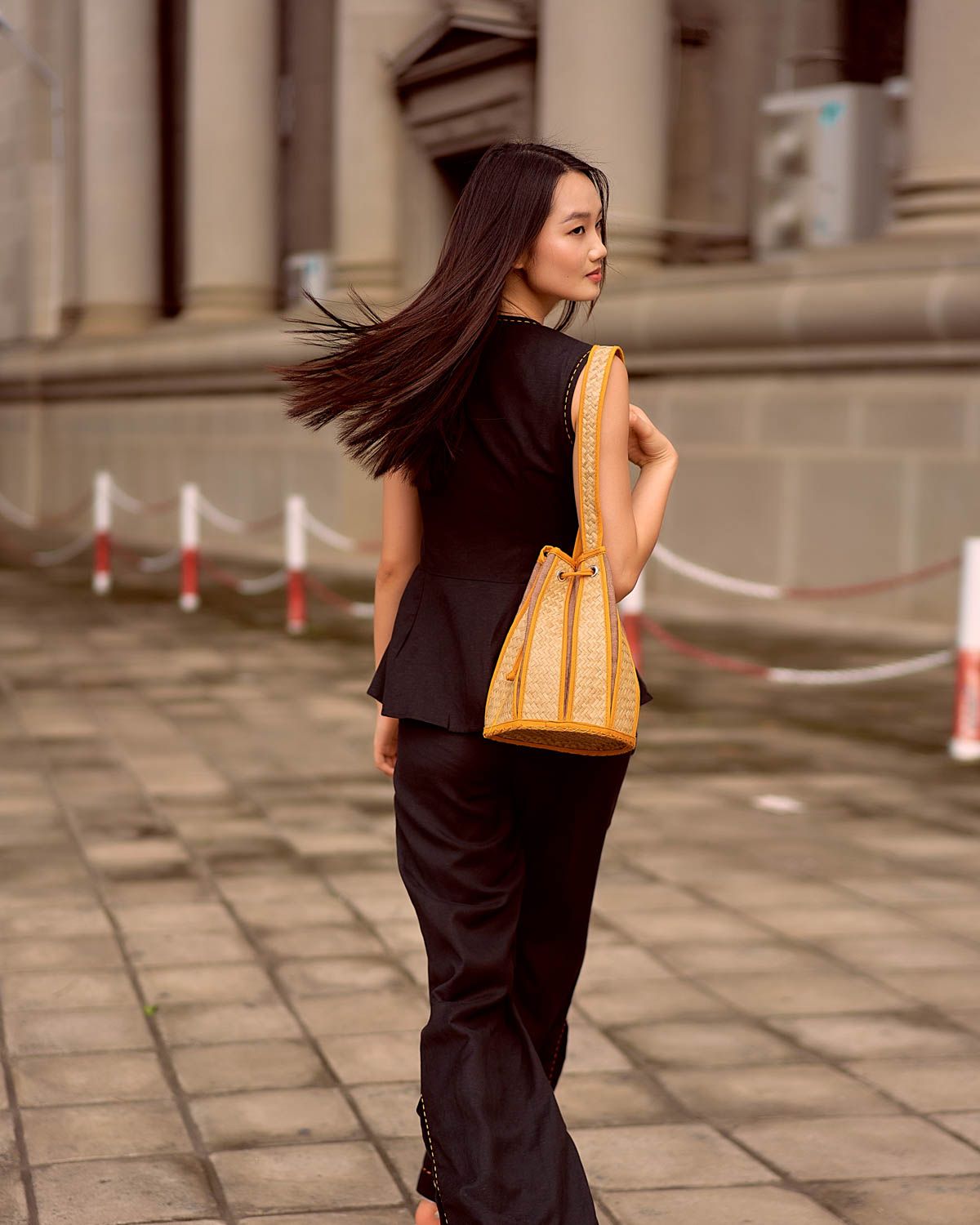 Áo Linen Đen Summer Muse