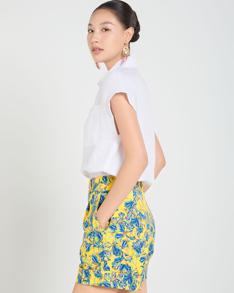 Quần Short Kaki Nữ Vàng Xanh A Touch Of Effortless Elegance