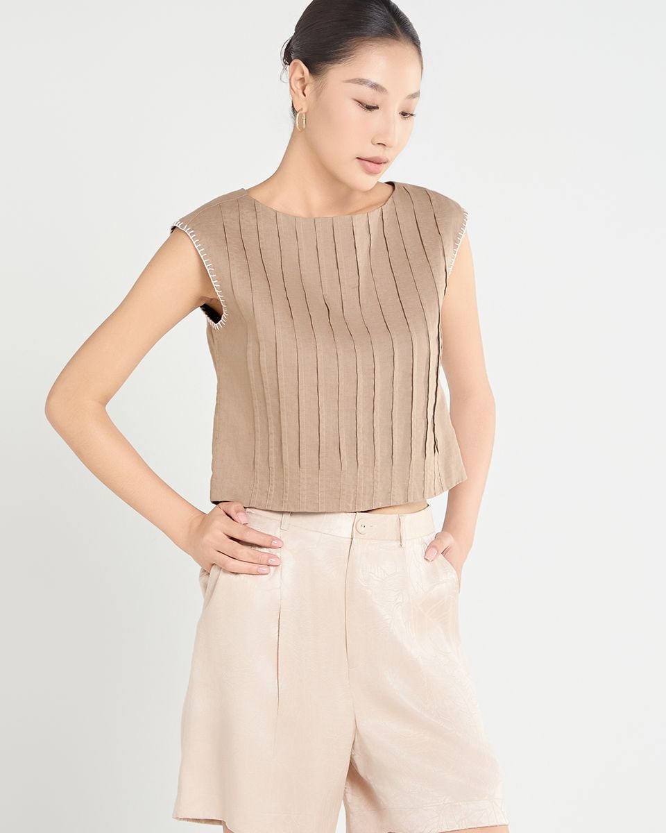 Quần Short Lụa Nữ Kem Họa Tiết A Touch Of Effortless Elegance