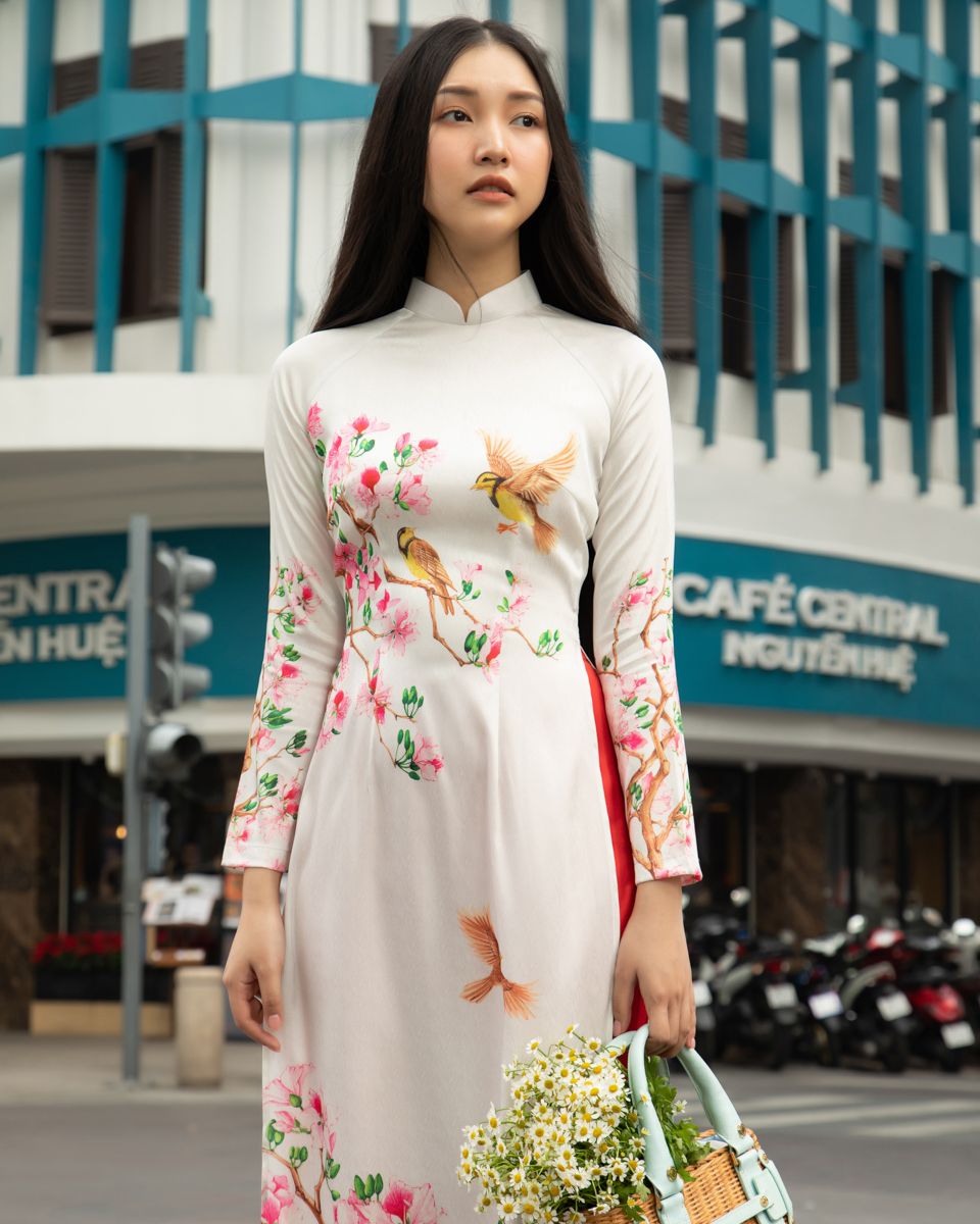 Áo Dài Lụa Trắng Gems Of VietNam
