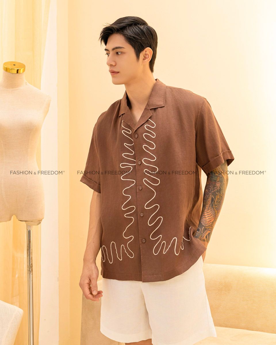 Áo Sơ Mi Nam Linen Nâu Thêu Tay Ngắn