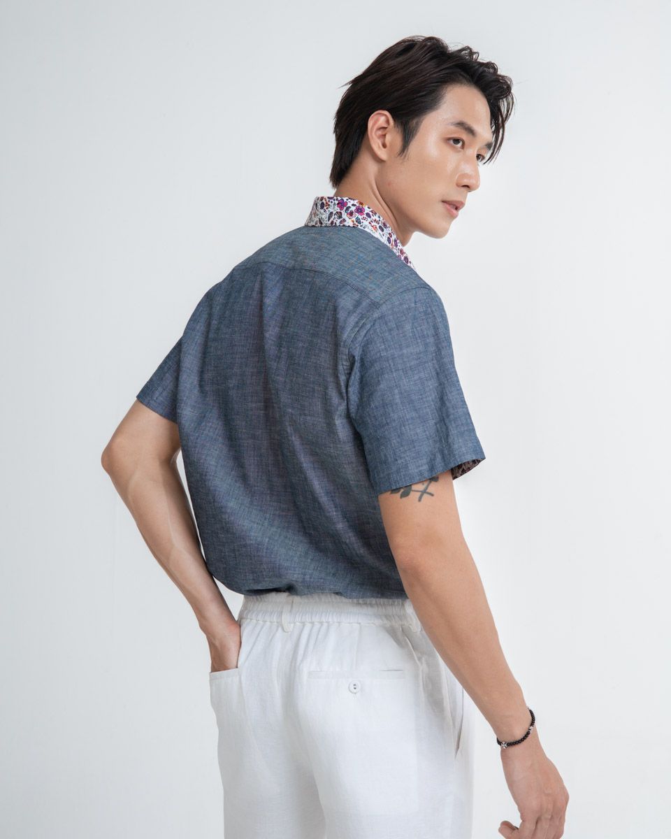 Áo Sơ Mi Linen Nam Xám Phối Hoa Nhí Ngắn Tay