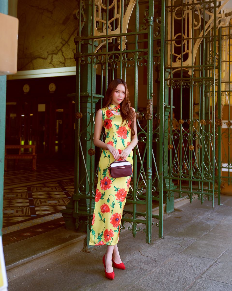 Sườn Xám Lụa Vàng Hương Xuân