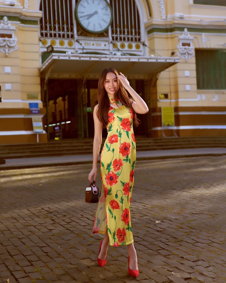 Sườn Xám Lụa Vàng Hương Xuân