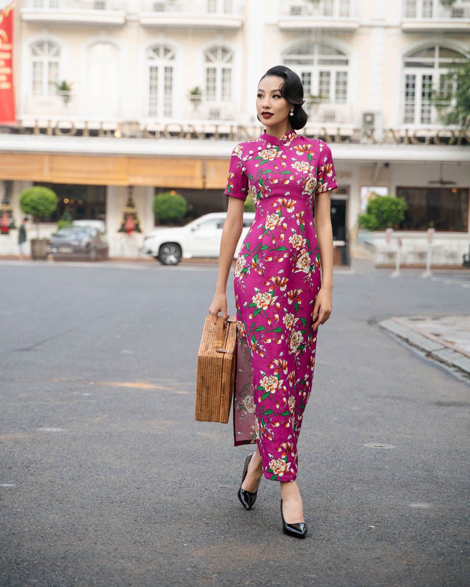Sườn Xám Gấm Hồng Sen Pride Việt Nam