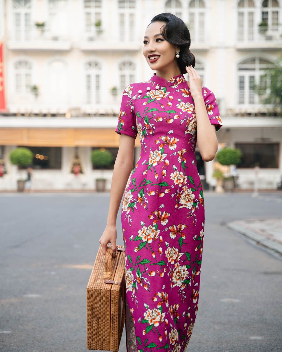 Sườn Xám Gấm Hồng Sen Pride Việt Nam