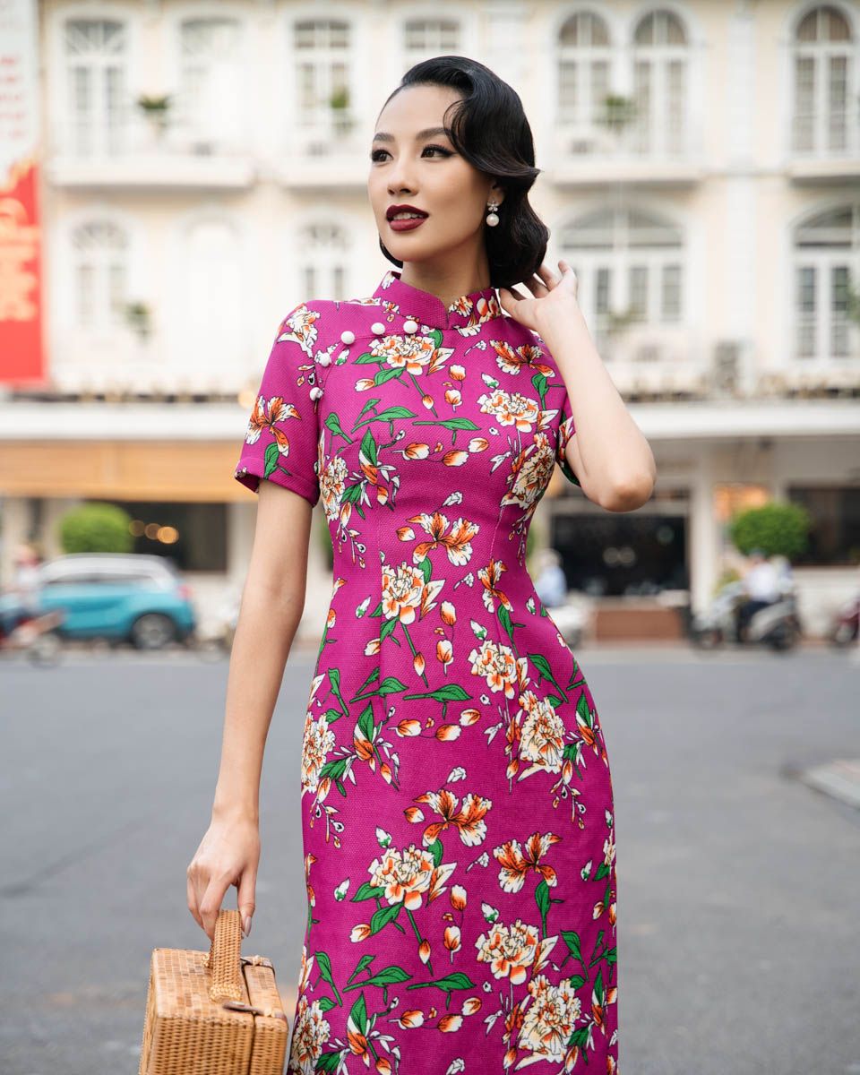 Sườn Xám Gấm Hồng Sen Pride Việt Nam
